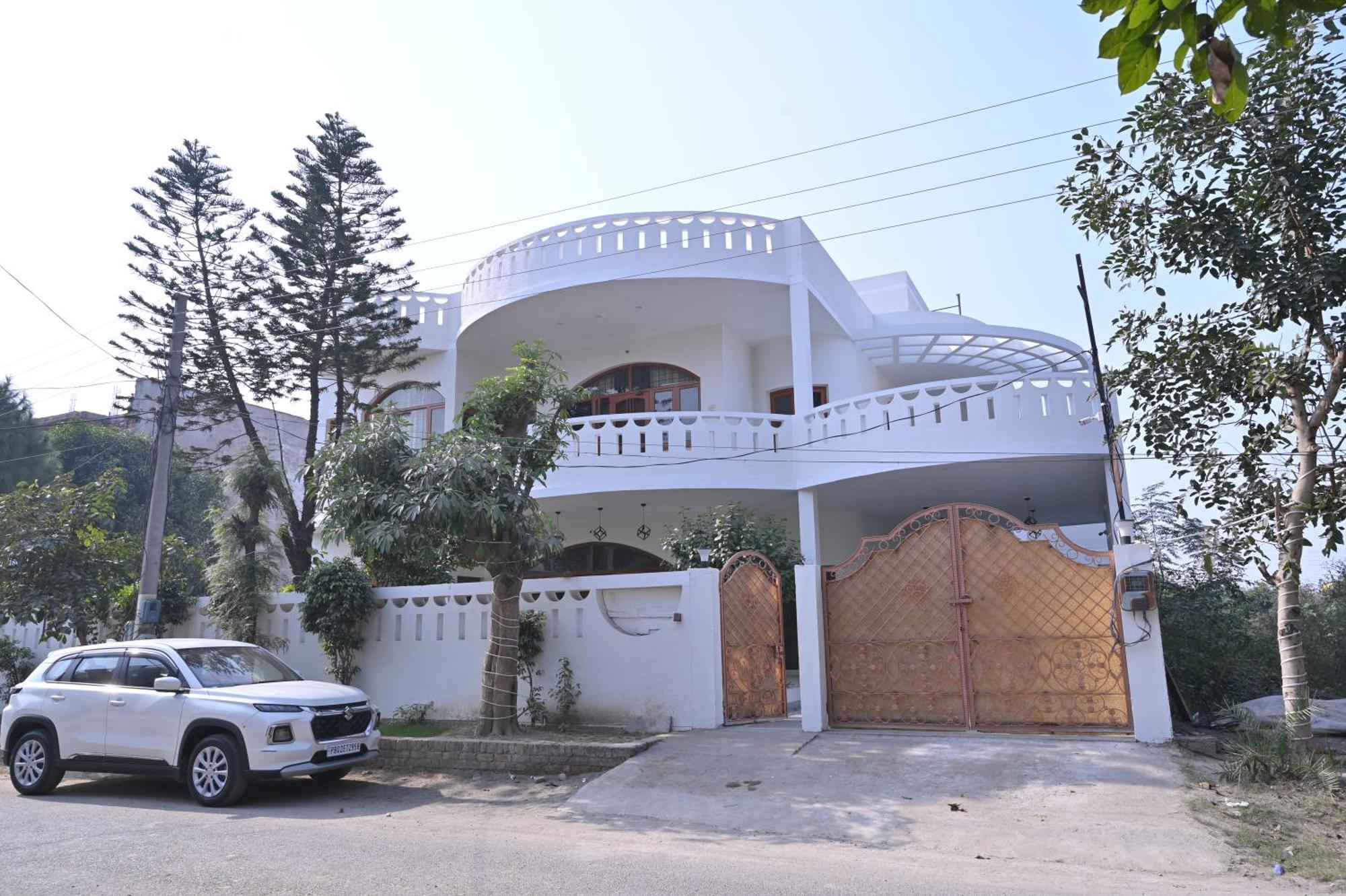 Paradise Island Amritsar Eksteriør billede